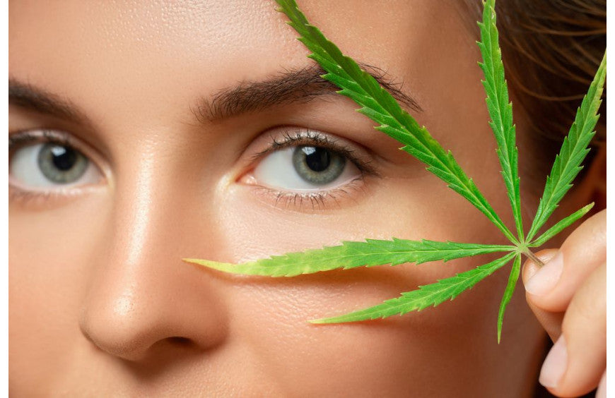 CBD: Der neue Star unter den kosmetischen Inhaltsstoffen