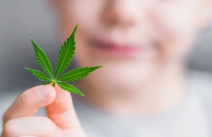 Kann man einem Kind CBD geben?