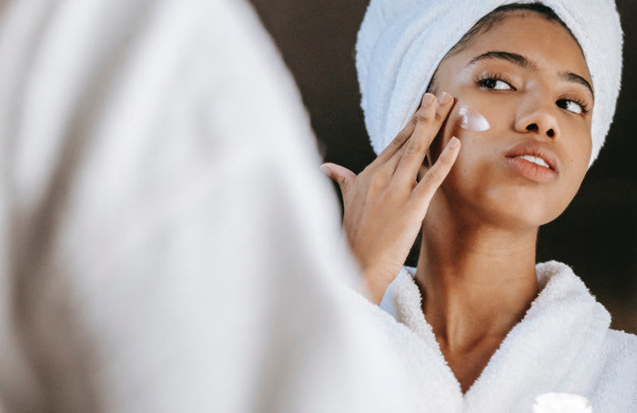 4 natürliche Lösungen zur Reduzierung von Falten