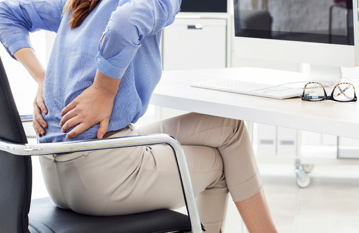 Rückenschmerzen: Wie man sich auf natürliche Weise Linderung verschafft